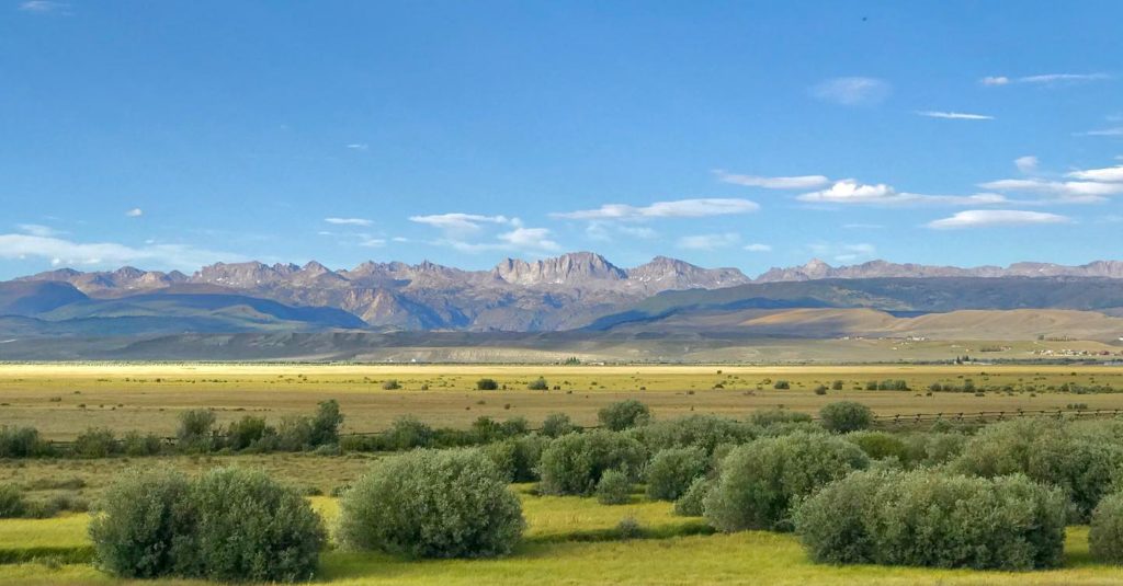 Wyoming mountain landscape - Wind River Range